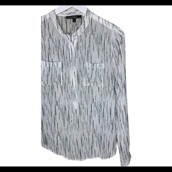 LOVE STITCH Collarless Print Pocket Blouse With Long Sleeves Ivory Size Medium - Picture 4 of 7